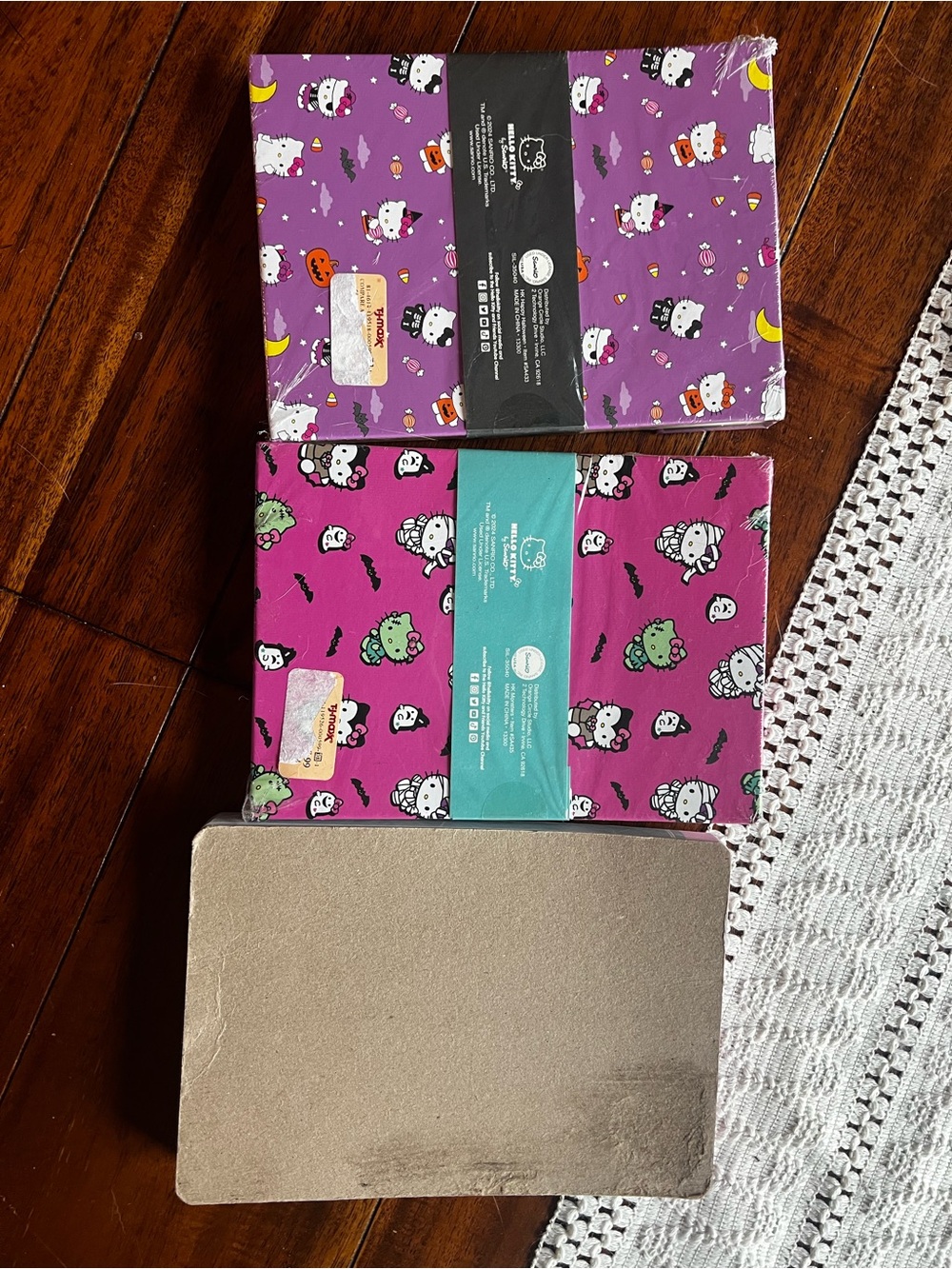 Hello Kitty Halloween Stationery Bundle – 2 Desk Pads + To Do Notepad | NWT - Picture 4 of 6